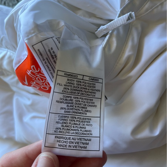 Nike Reversable Puffer Vest - Picture 4 of 7